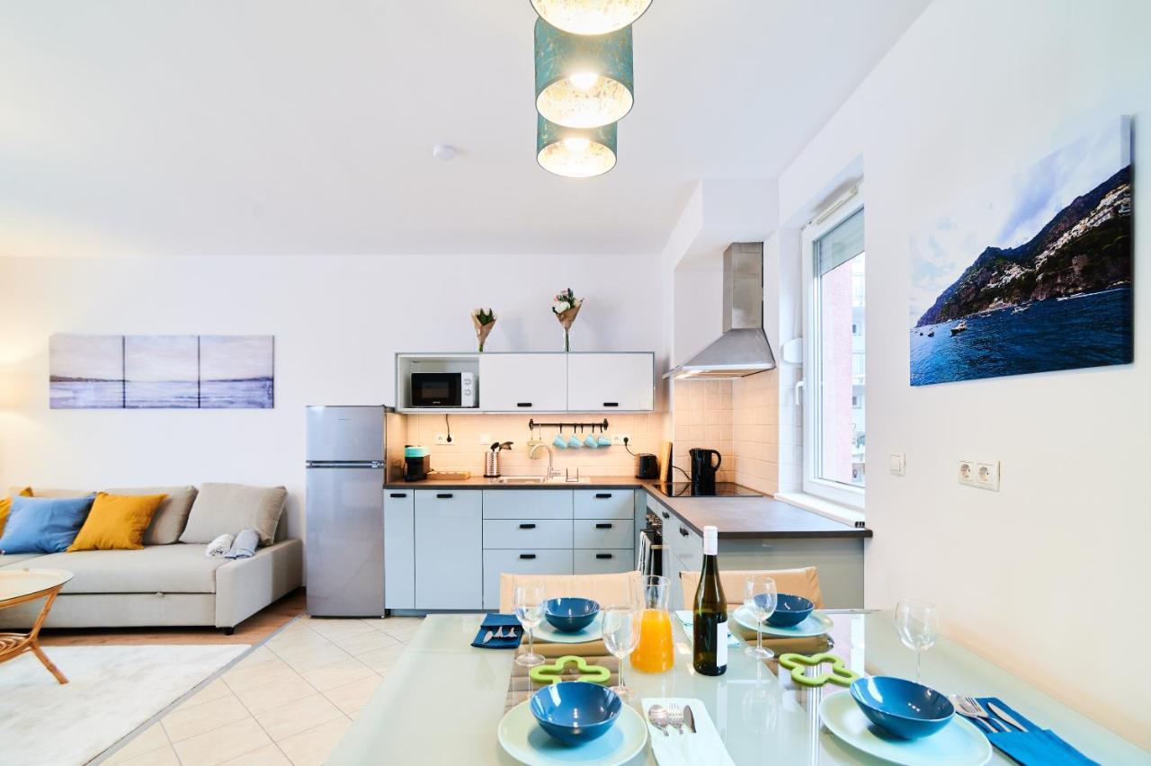Feel Home Deluxe Corvin # Free Parking # Ac # Elevator Budapest Esterno foto