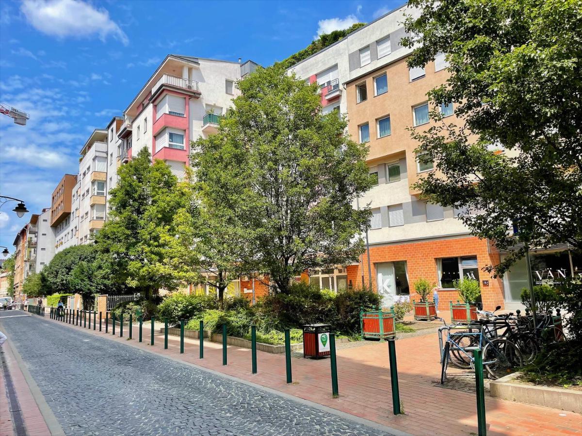 Feel Home Deluxe Corvin # Free Parking # Ac # Elevator Budapest Esterno foto